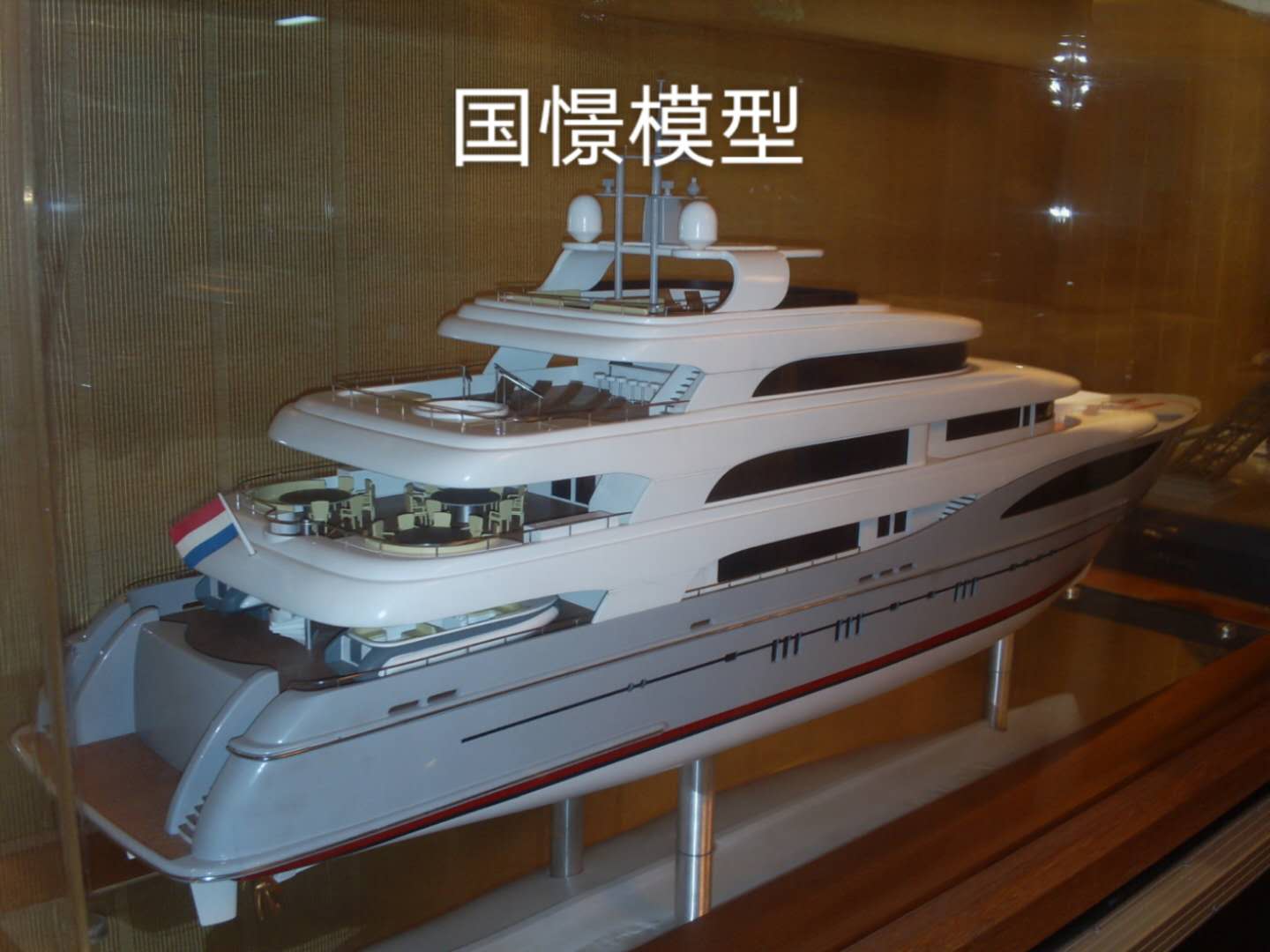 嘉鱼县船舶模型